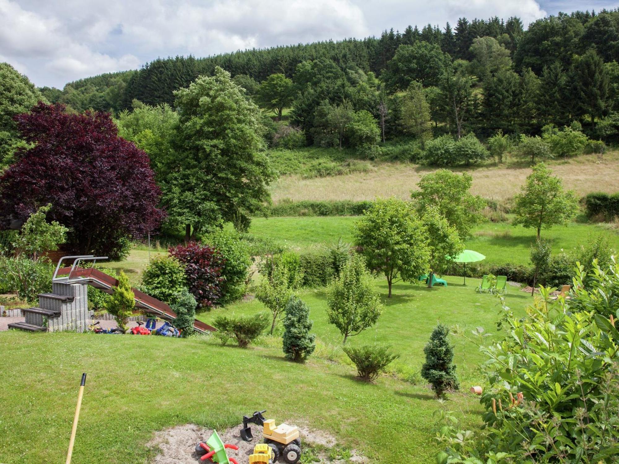 A Modern Apartment In The Hunsr Ck Region S Romantic Drohn Valley Merschbach Kültér fotó