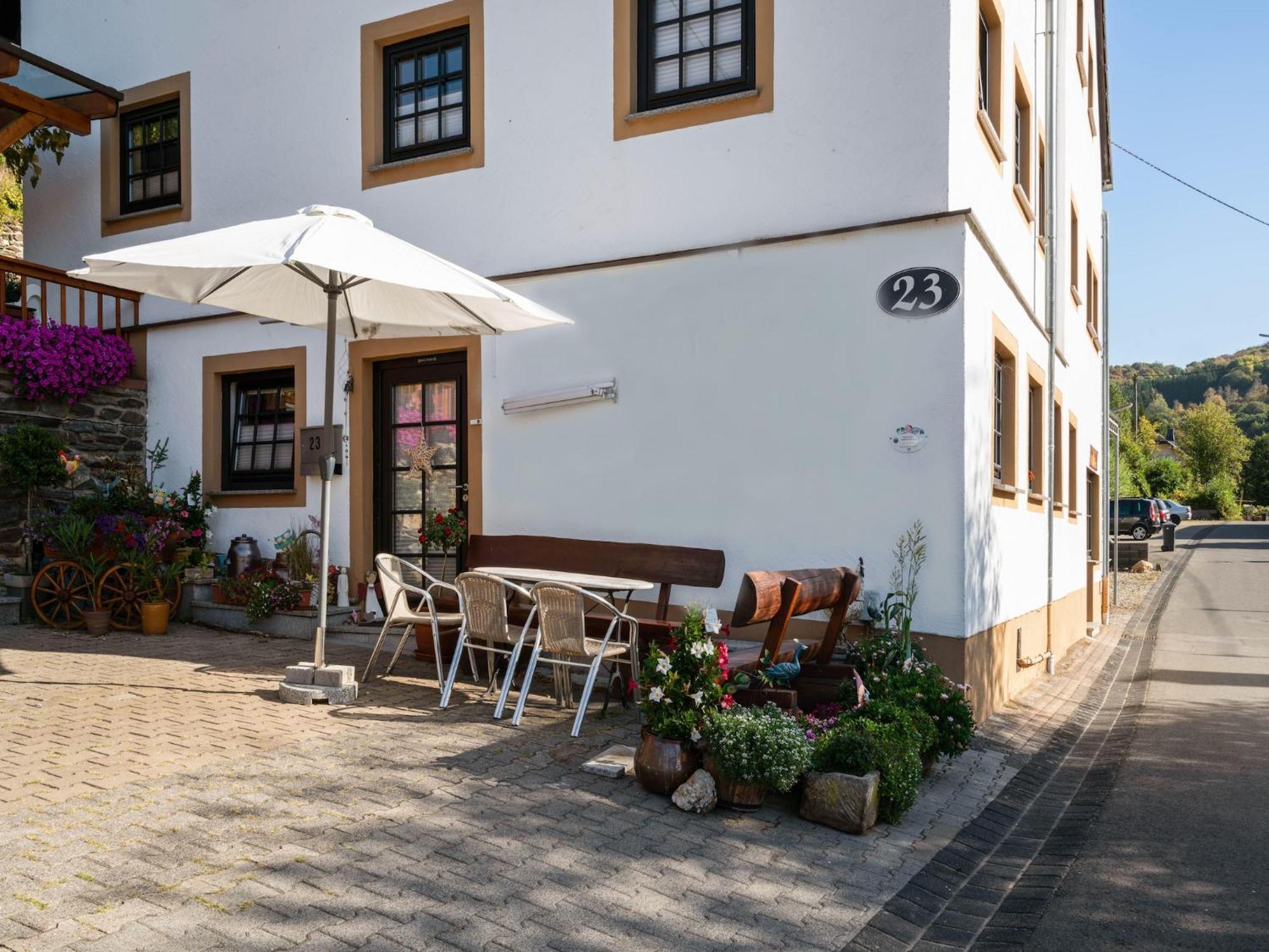 A Modern Apartment In The Hunsr Ck Region S Romantic Drohn Valley Merschbach Kültér fotó