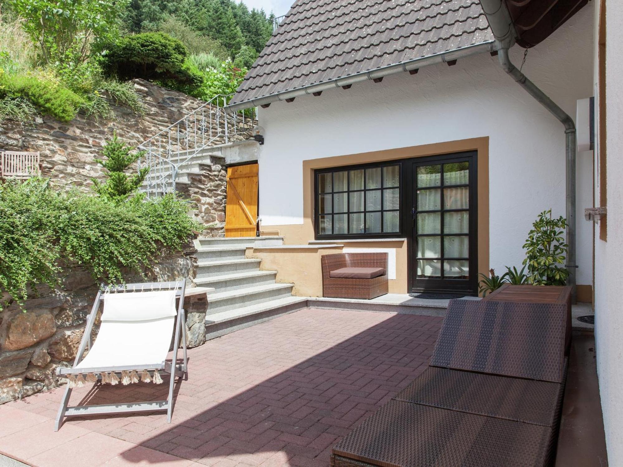 A Modern Apartment In The Hunsr Ck Region S Romantic Drohn Valley Merschbach Kültér fotó